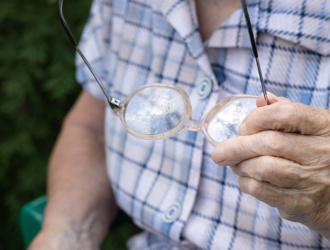 Взаимосвязь потери и набора веса со структурными дефектами и болью при остеоартрозе кистей рук: данные Инициативы по Остеоартриту (OAI)